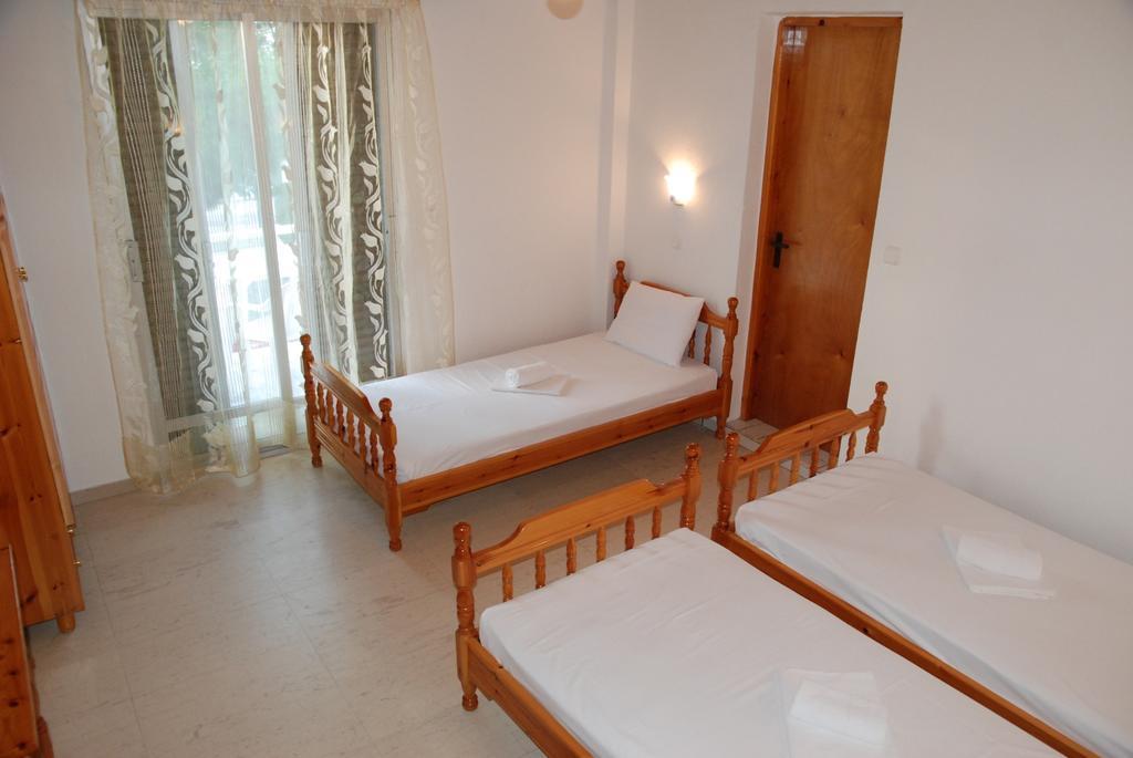 Soti'S Rooms Skala Rachoni  Room photo